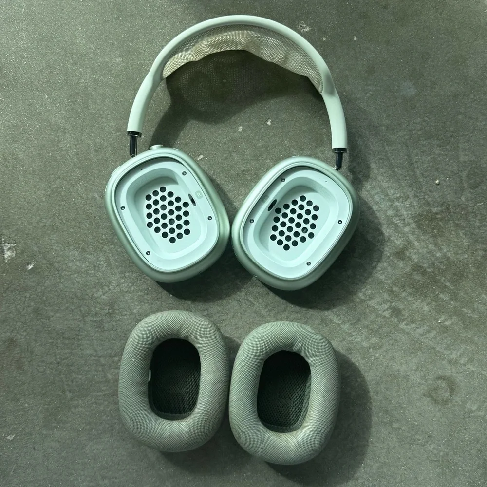 Apple AirPods Max - Picture 6 of 9